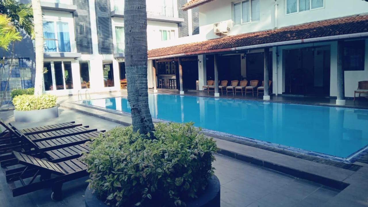 Earl'S Red Passikudah Hotel Екстериор снимка